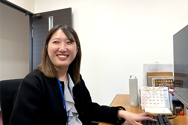 社員Y.Wさんの仕事の様子4